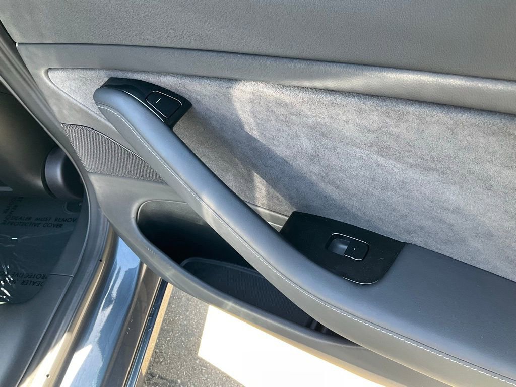 Used 2018 Tesla Model 3 Long Range image 64