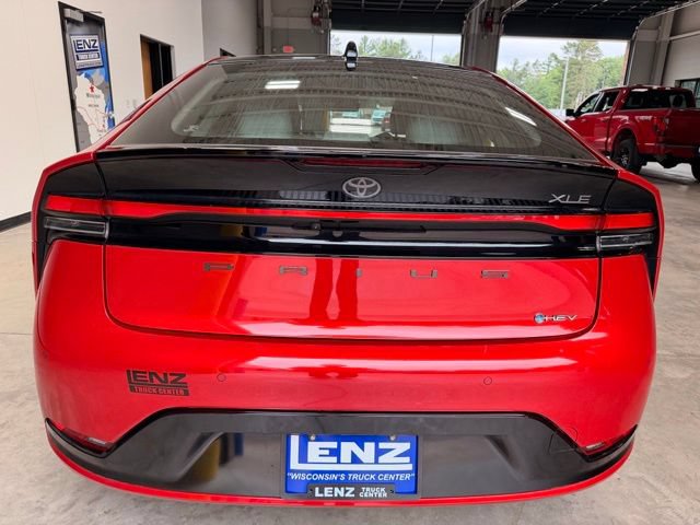 Used 2024 Toyota Prius XLE FWD image 7