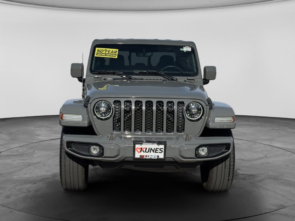 Used 2023 Jeep Gladiator Overland AWD/4WD image 2