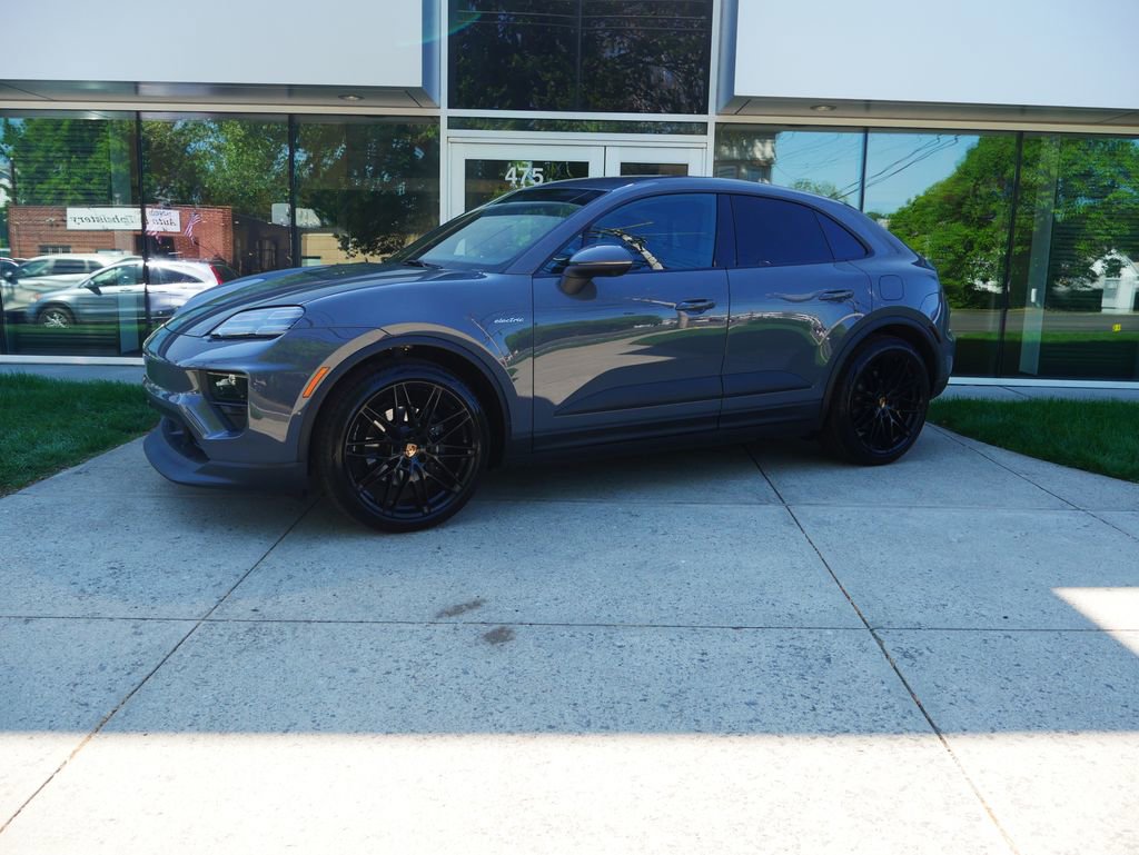 New 2026 Porsche Macan 4 Electric AWD/4WD image 1