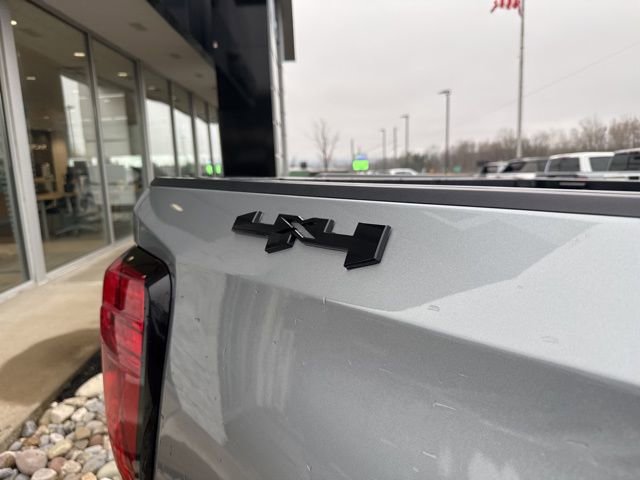 Used 2025 GMC Sierra 1500 Elevation image 12