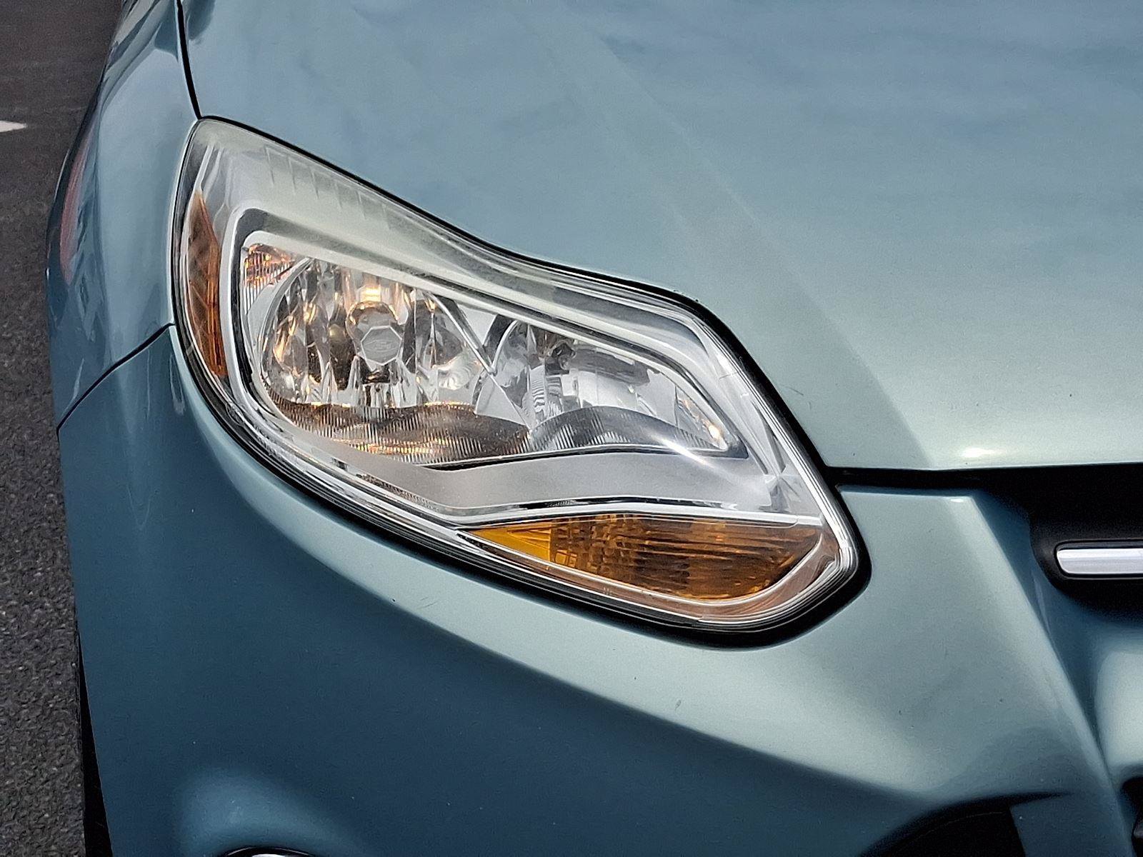 Used 2012 Ford Focus SE FWD image 7