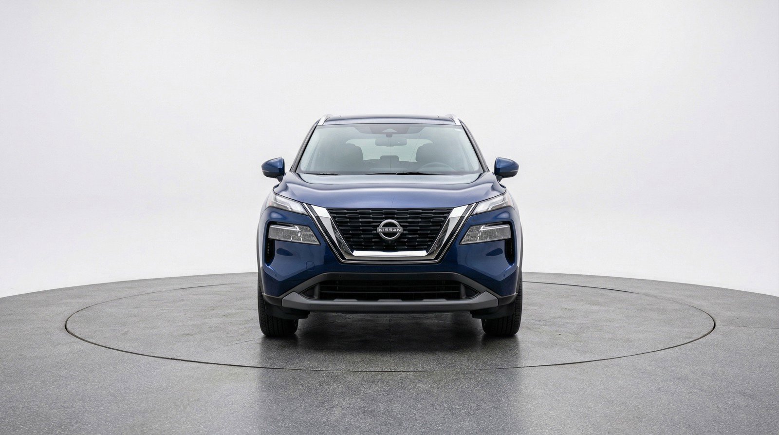 Used 2025 Nissan Rogue SV image 2