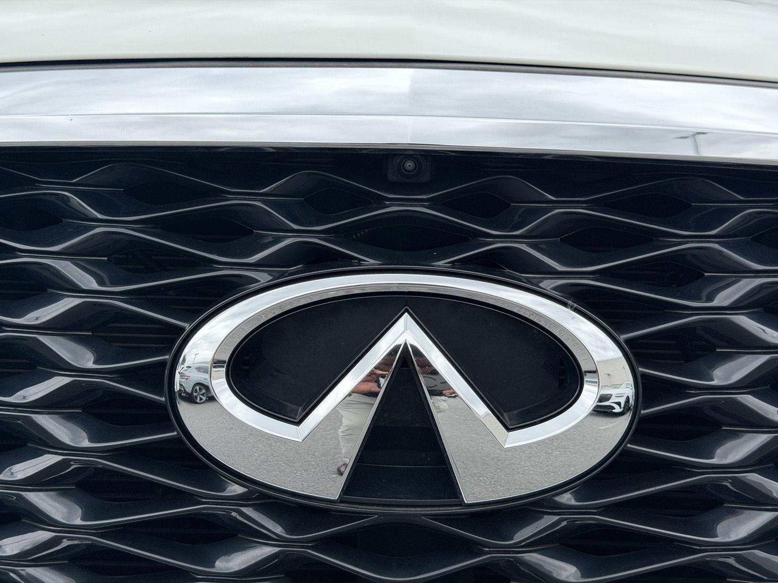 Used 2025 INFINITI QX60 Sensory w/ Vision Package AWD/4WD image 7