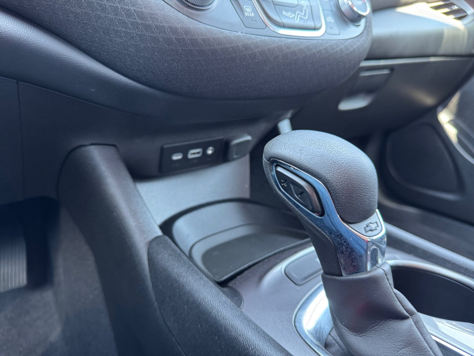 Used 2023 Chevrolet Malibu LS FWD image 25