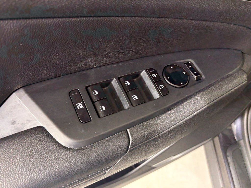 Used 2026 Kia Sportage EX w/ EX Panorama Roof Package FWD image 15