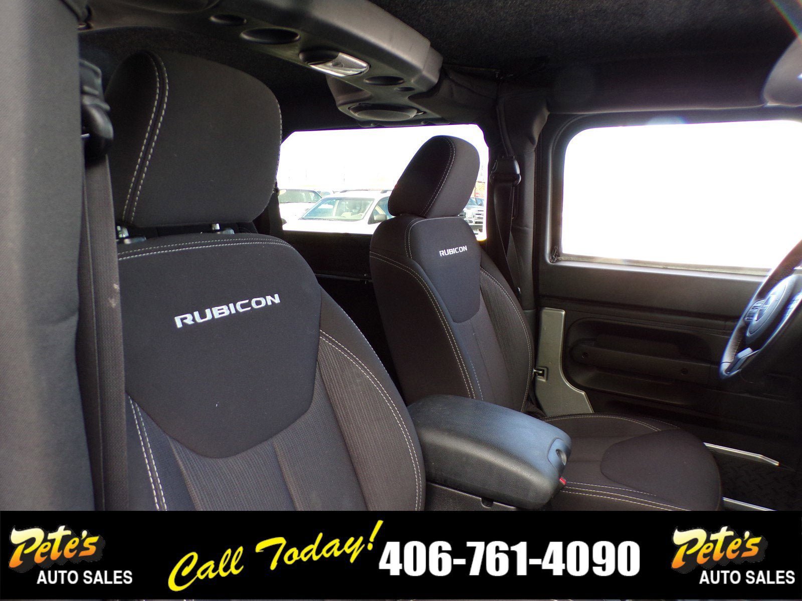 Used 2014 Jeep Wrangler Rubicon w/ Connectivity Group AWD/4WD image 18