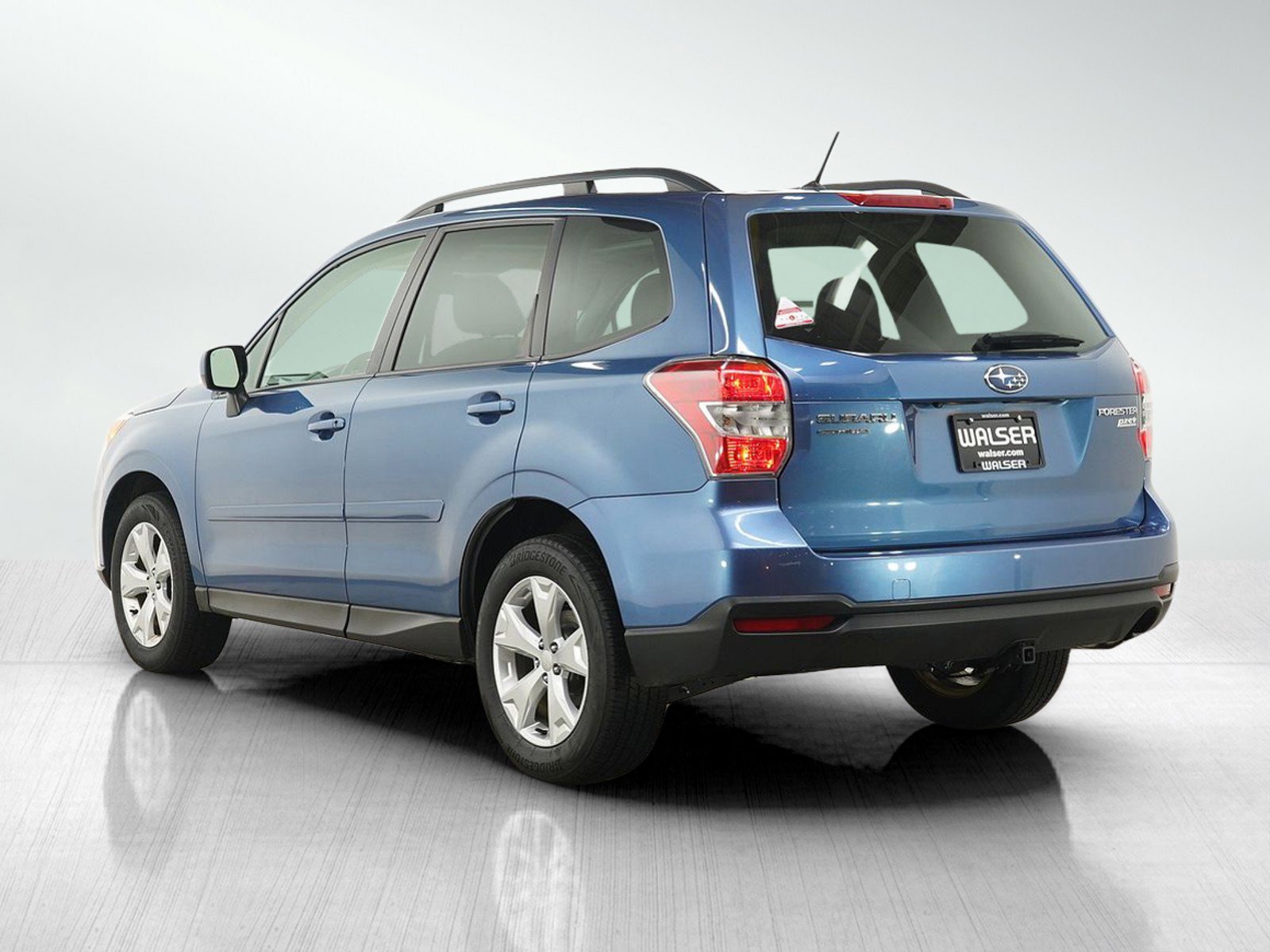 Used 2015 Subaru Forester 2.5i Premium w/ All-Weather Package image 3