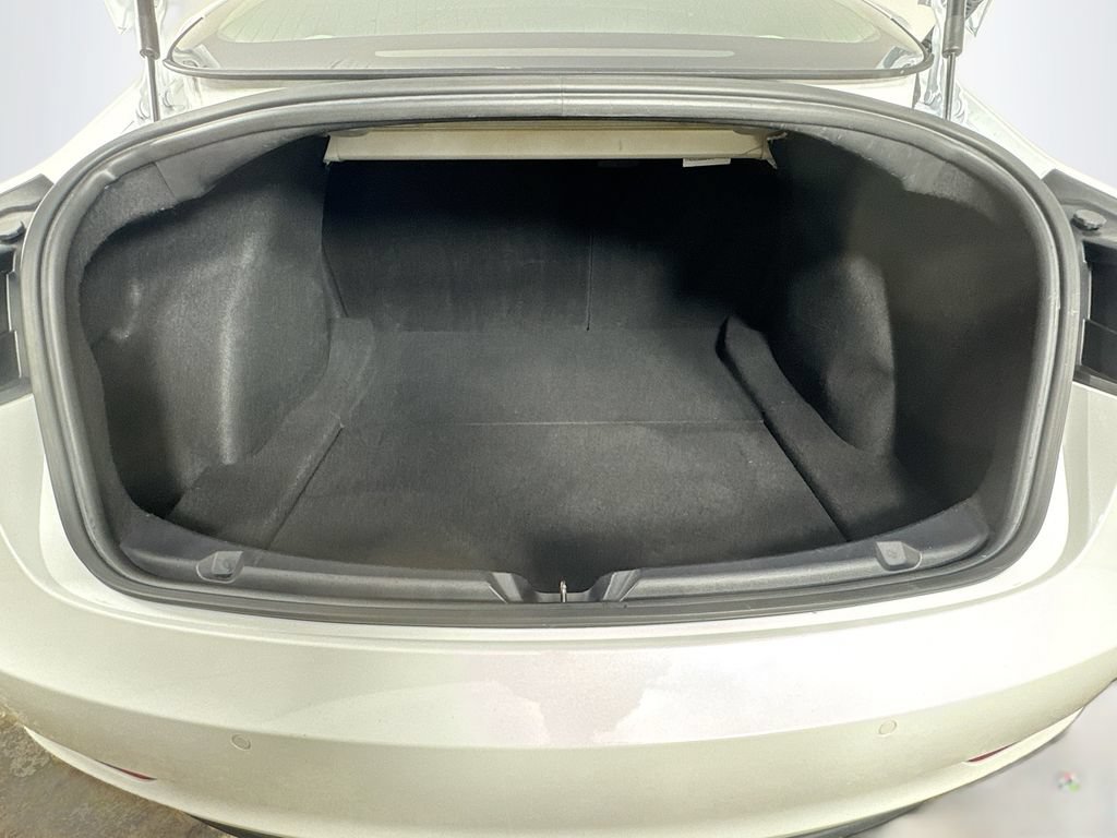 Used 2020 Tesla Model 3 Standard Range RWD image 34