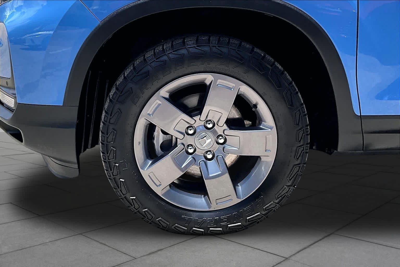 Used 2024 Honda Ridgeline TrailSport image 11