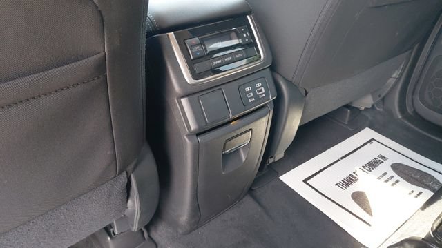 Used 2025 Subaru Ascent Premium AWD/4WD image 25
