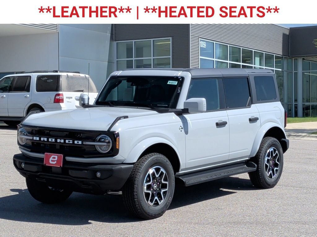 New 2026 Ford Bronco Outer Banks AWD/4WD image 3