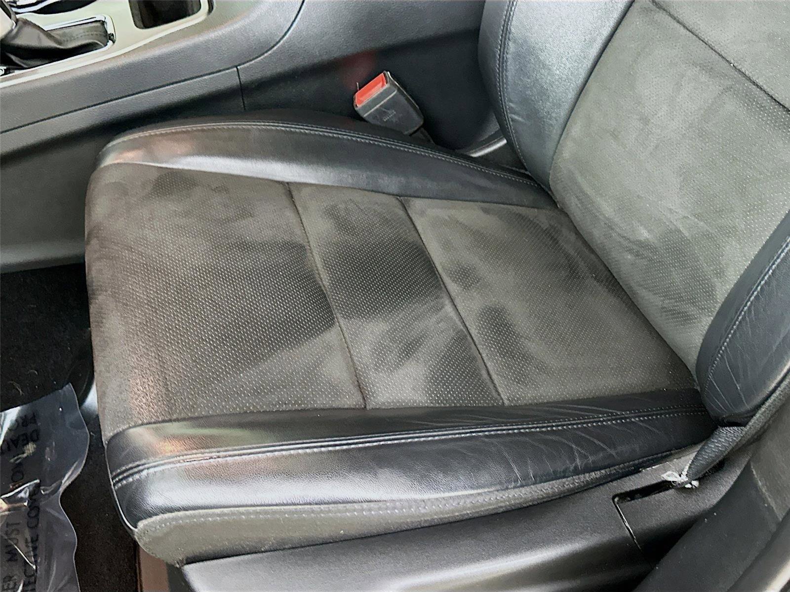 Used 2020 Jeep Grand Cherokee Altitude image 25