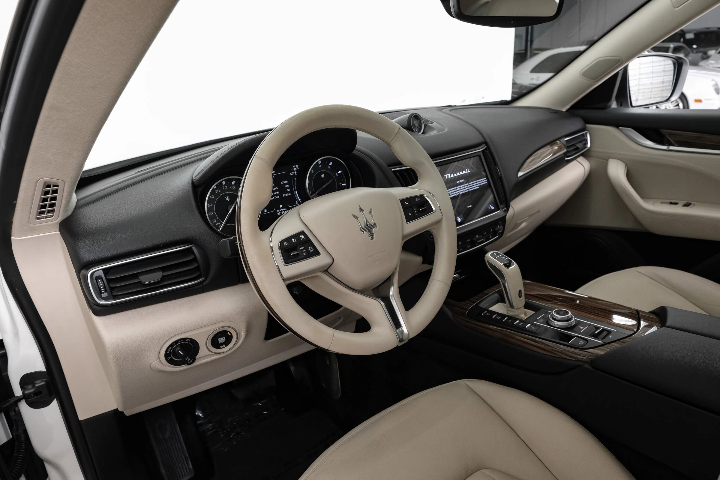 Used 2022 Maserati Levante GT image 2