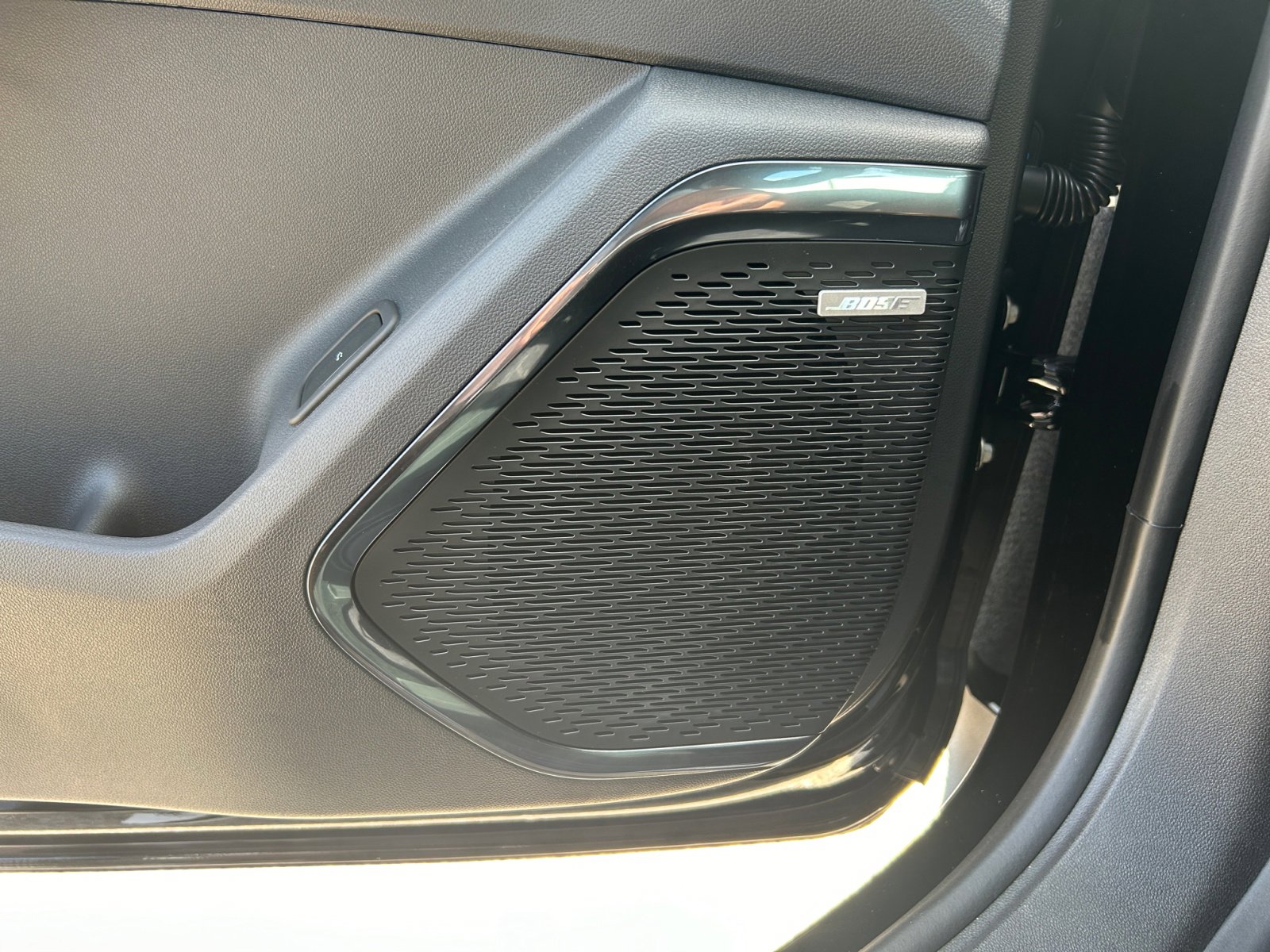 New 2026 GMC Acadia AT4 w/ LPO, Floor Liner Package AWD/4WD image 28