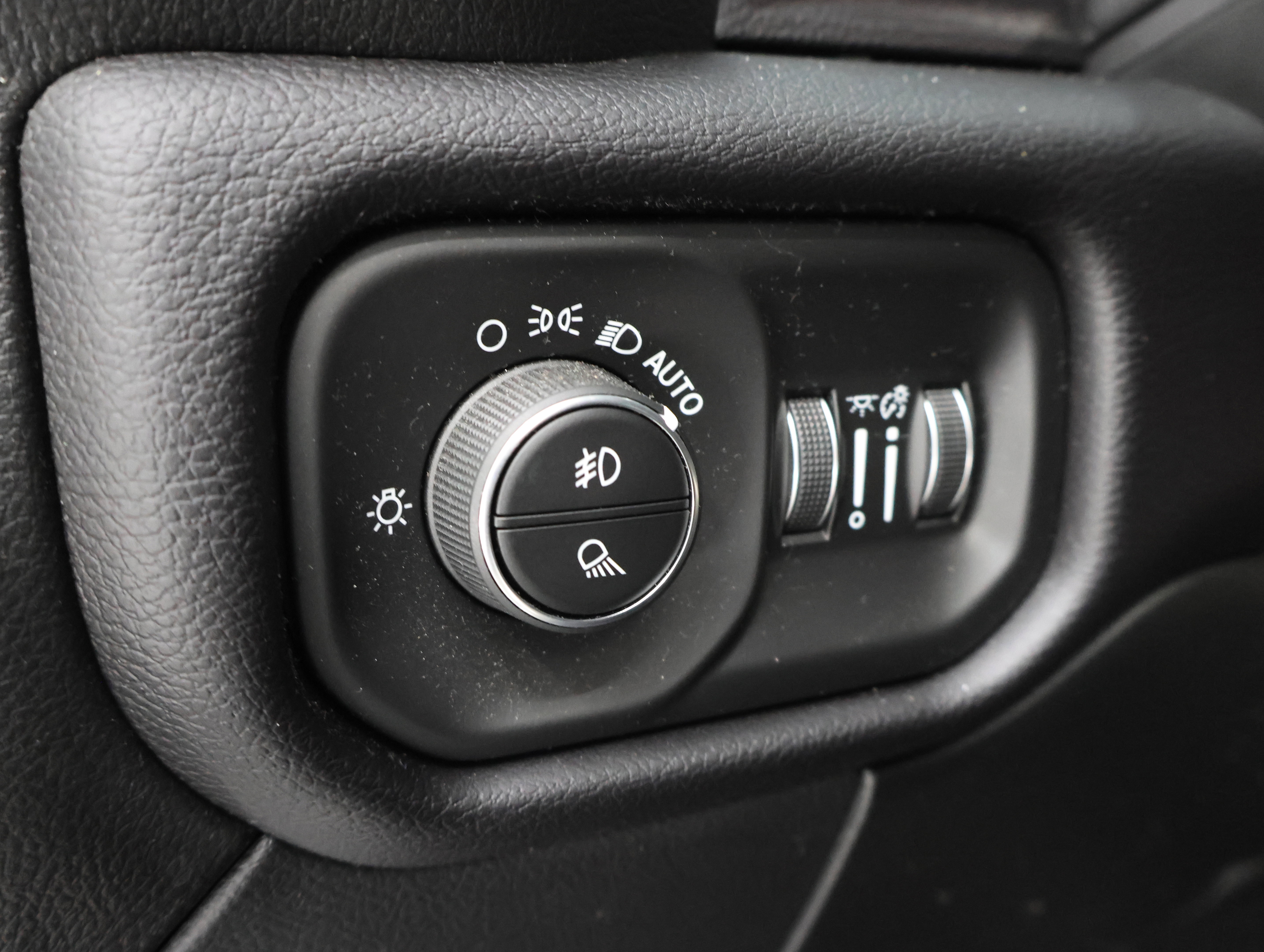 Used 2020 RAM 2500 Laramie AWD/4WD image 42