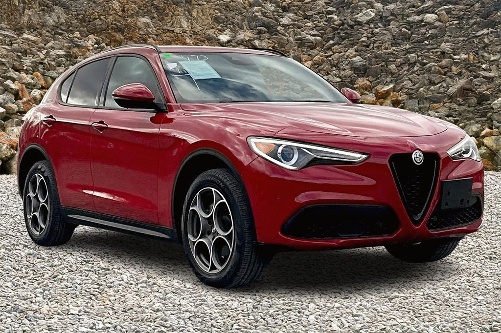 Used 2022 Alfa Romeo Stelvio Sprint image 9