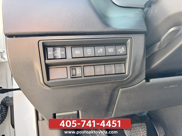 Used 2026 Toyota Tundra SR5 w/ SR5 Convenience Package AWD/4WD image 12