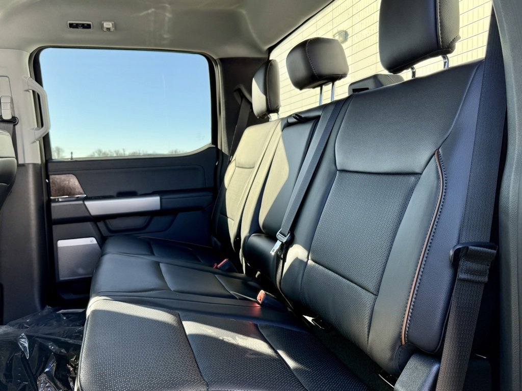 New 2025 Ford F250 Lariat w/ Chrome Package image 12