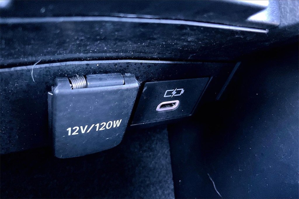 Used 2024 Toyota Corolla LE image 16