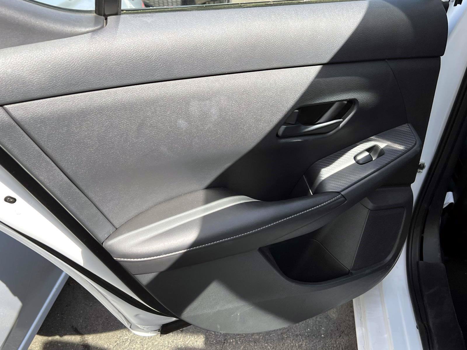 Used 2025 Nissan Sentra SV w/ All-Weather Package FWD image 9