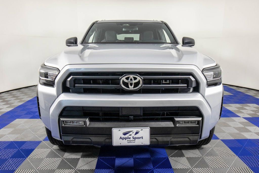 Used 2025 Toyota 4Runner SR5 image 2