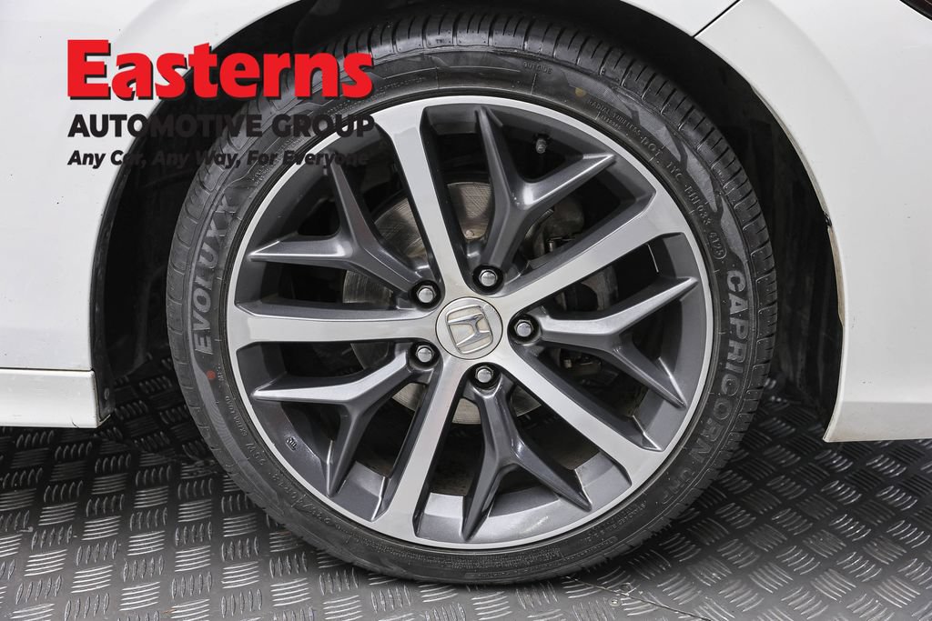 Used 2022 Honda Civic Touring image 29