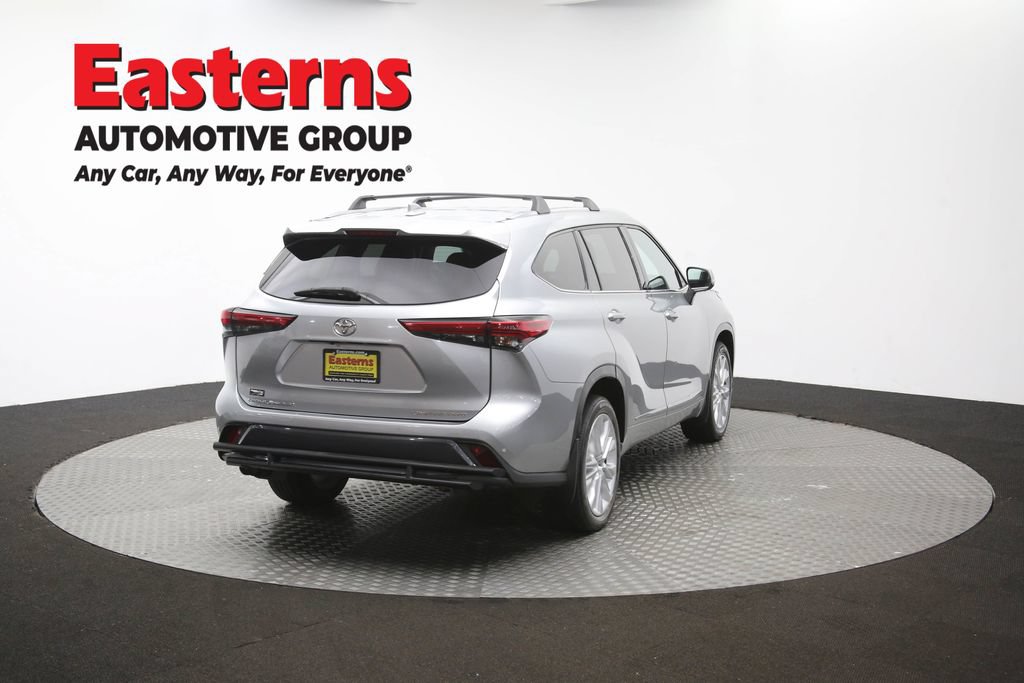 Used 2021 Toyota Highlander Limited AWD/4WD image 44