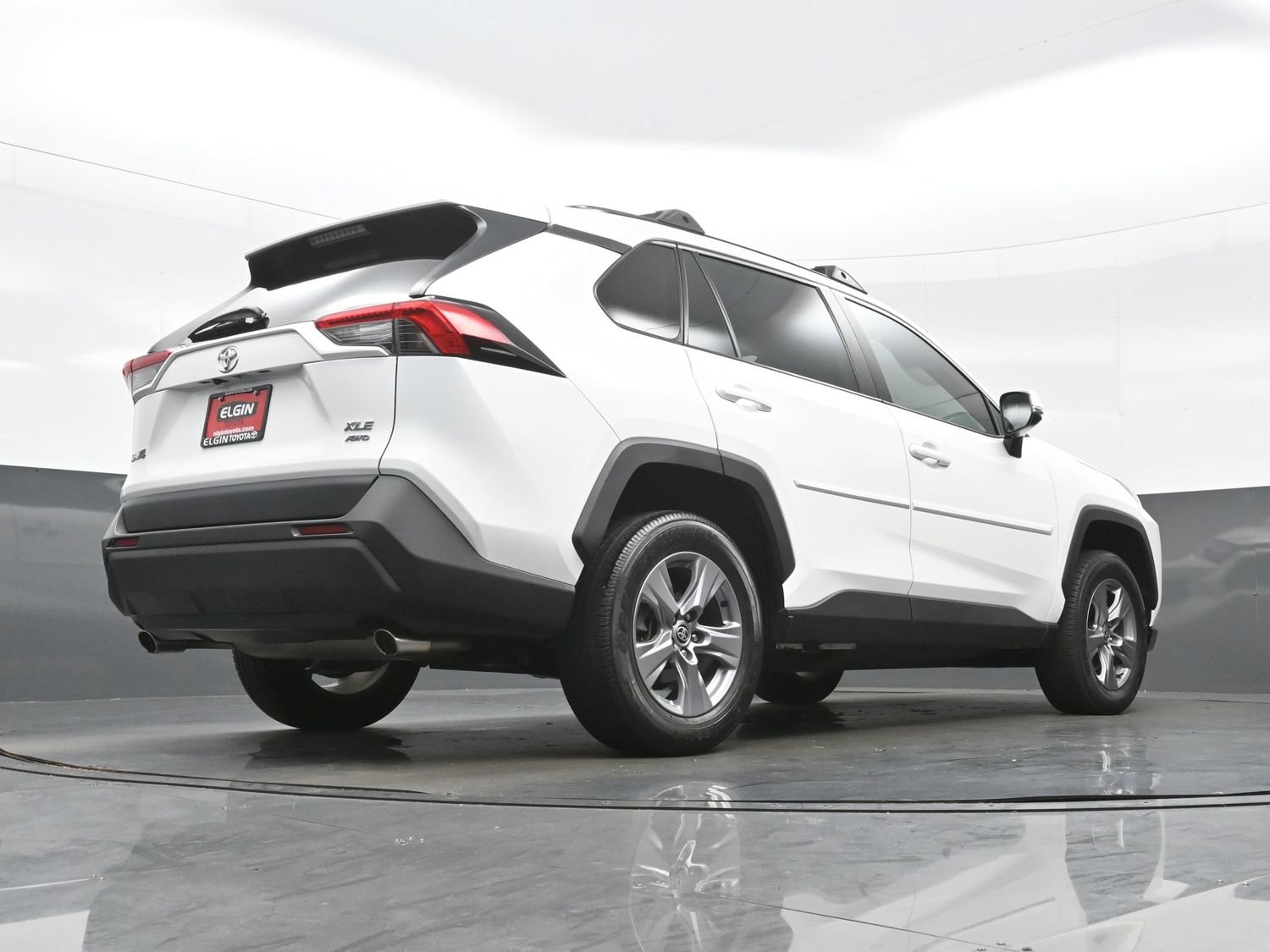 Used 2022 Toyota RAV4 XLE w/ Convenience Package AWD/4WD image 34