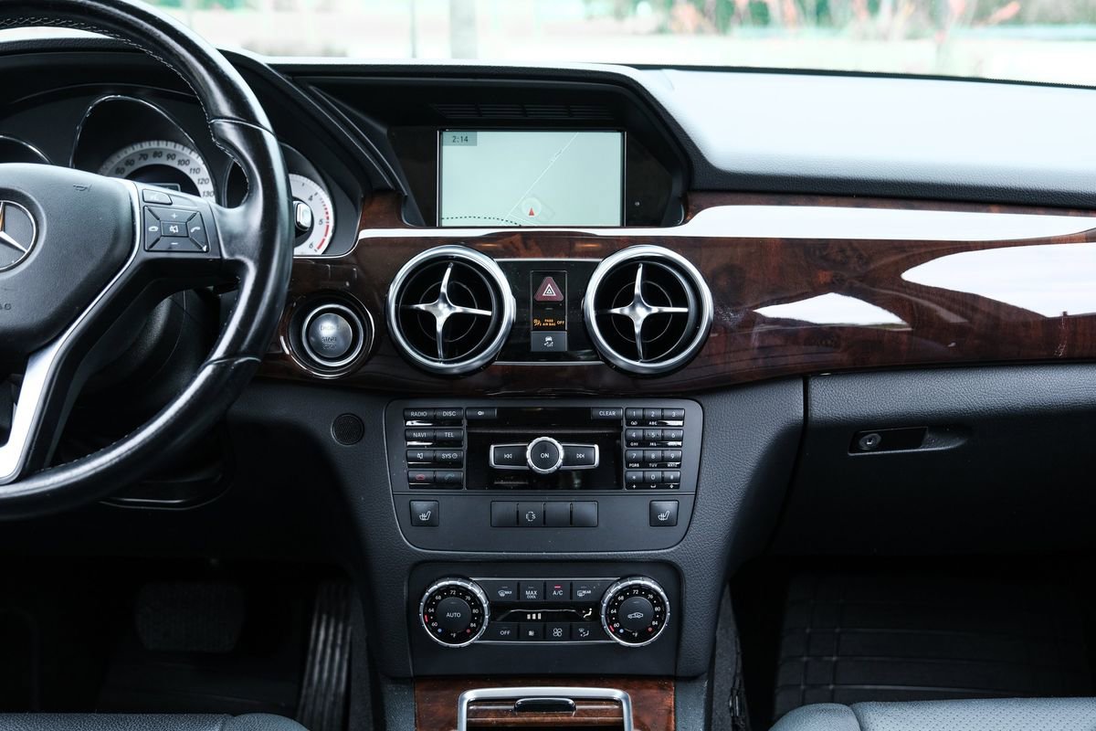 Used 2014 Mercedes-Benz GLK 250 BlueTEC 4MATIC image 42