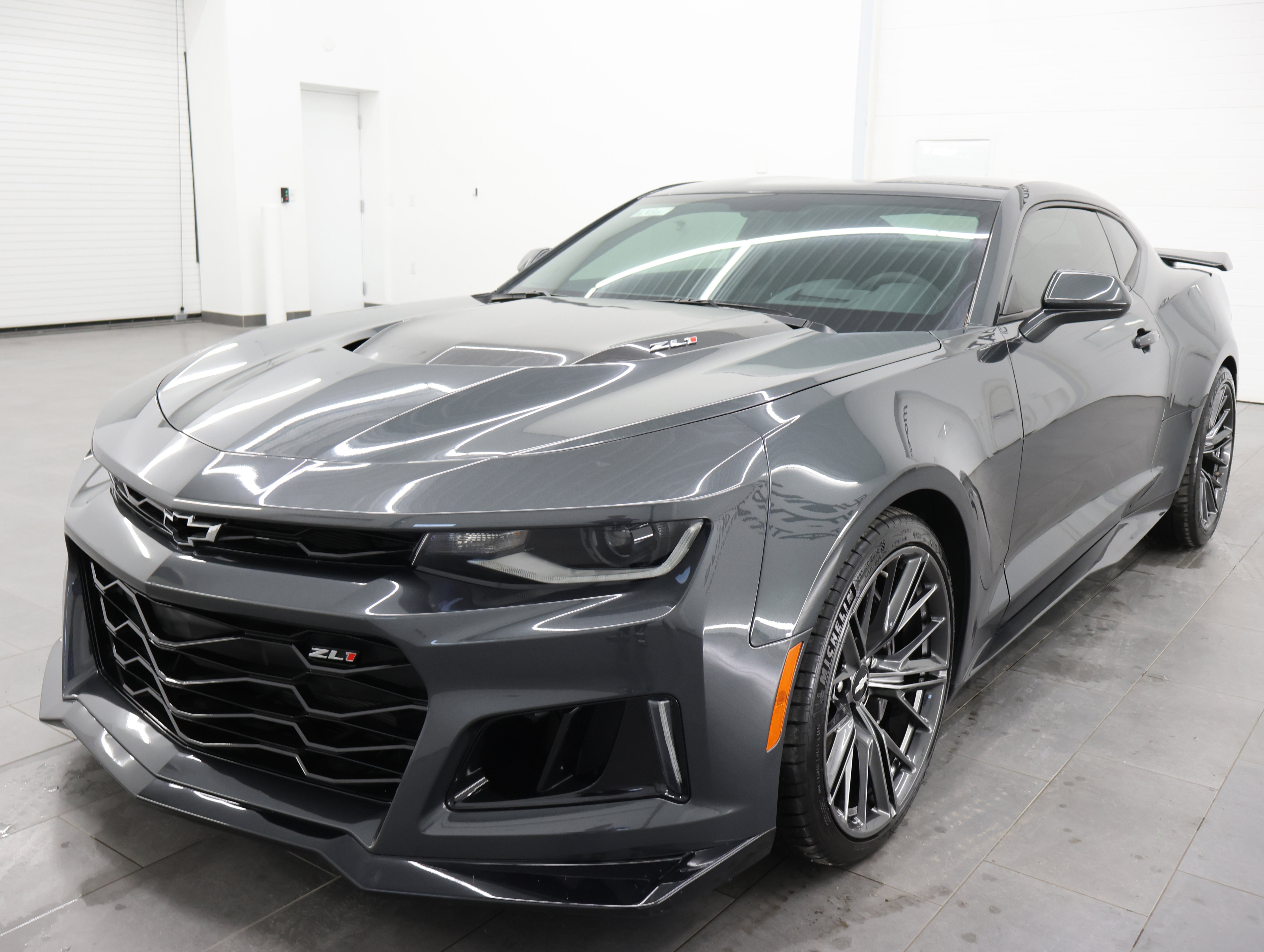 Used 2017 Chevrolet Camaro ZL1 RWD image 7