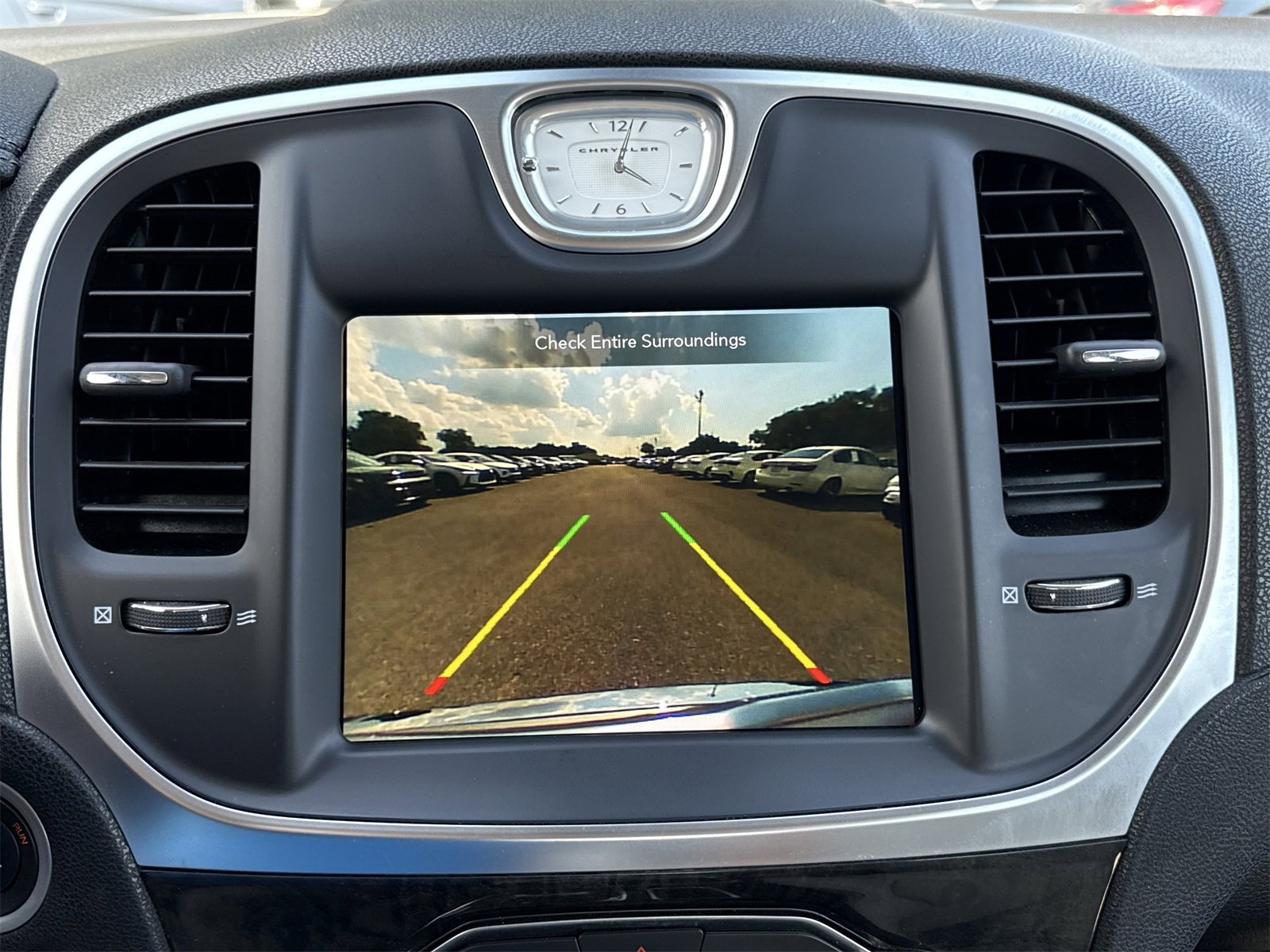 Used 2018 Chrysler 300 Limited w/ Safetytec Plus Group image 24