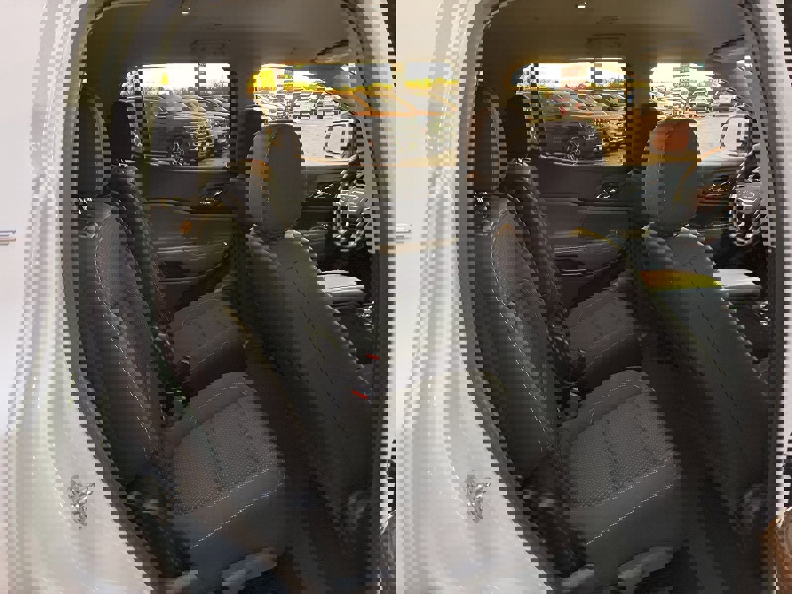 Used 2023 GMC Acadia SLE w/ Driver Convenience Package image 20