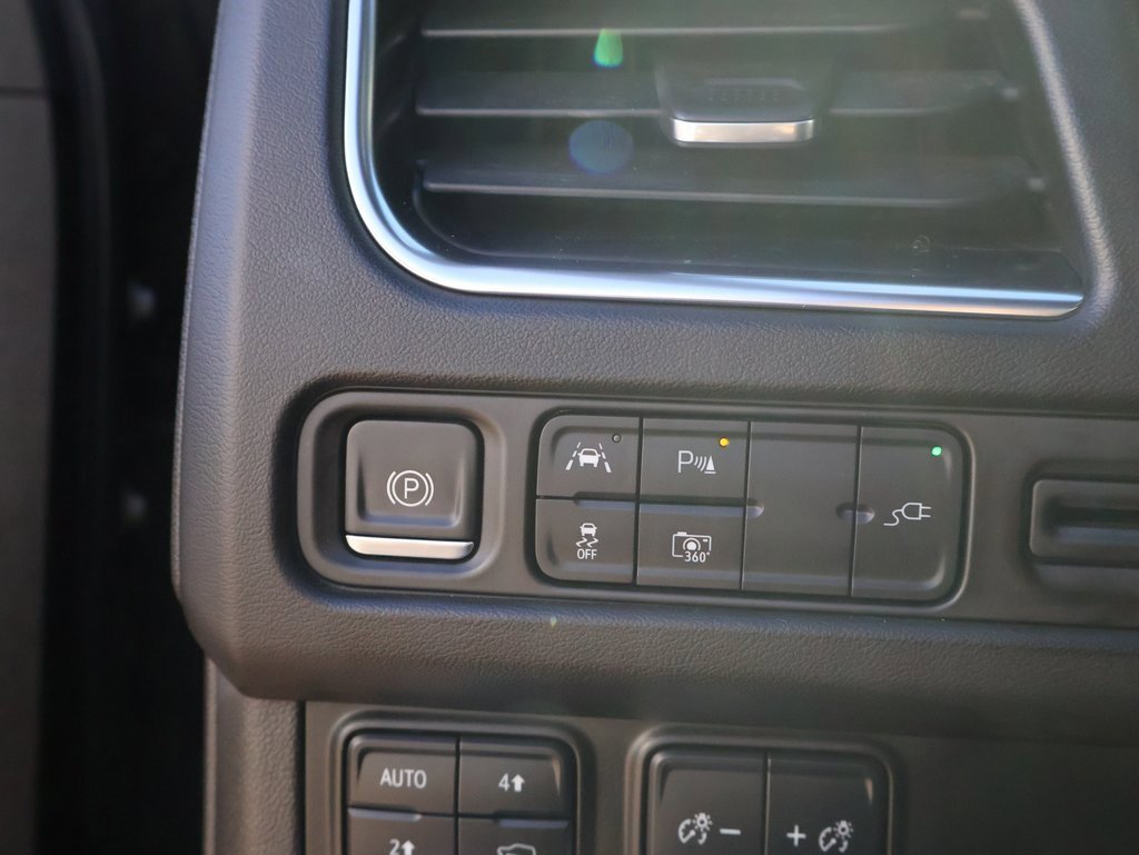 Used 2022 GMC Yukon SLT w/ SLT Premium Package image 47