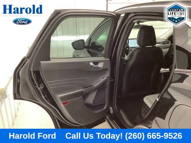 Used 2024 Ford Escape SE image 13
