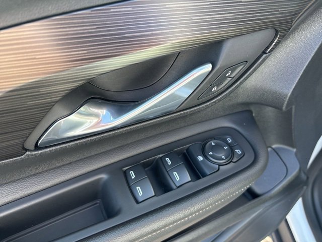 Used 2024 GMC Terrain SLE image 26