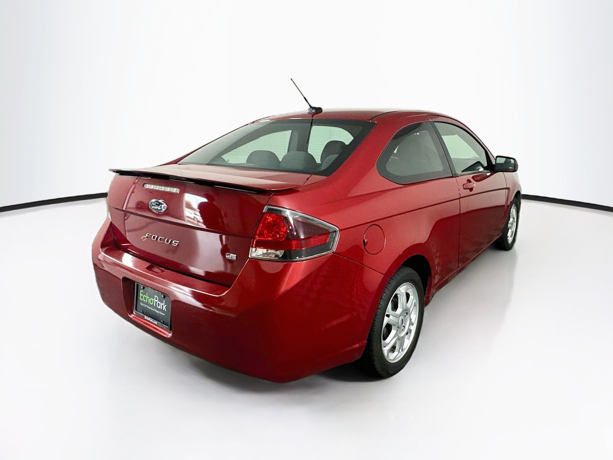 Used 2010 Ford Focus SE FWD image 9