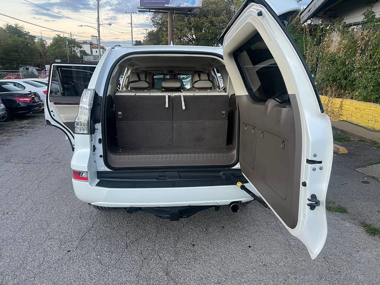 Used 2010 Lexus GX 460 AWD/4WD image 14