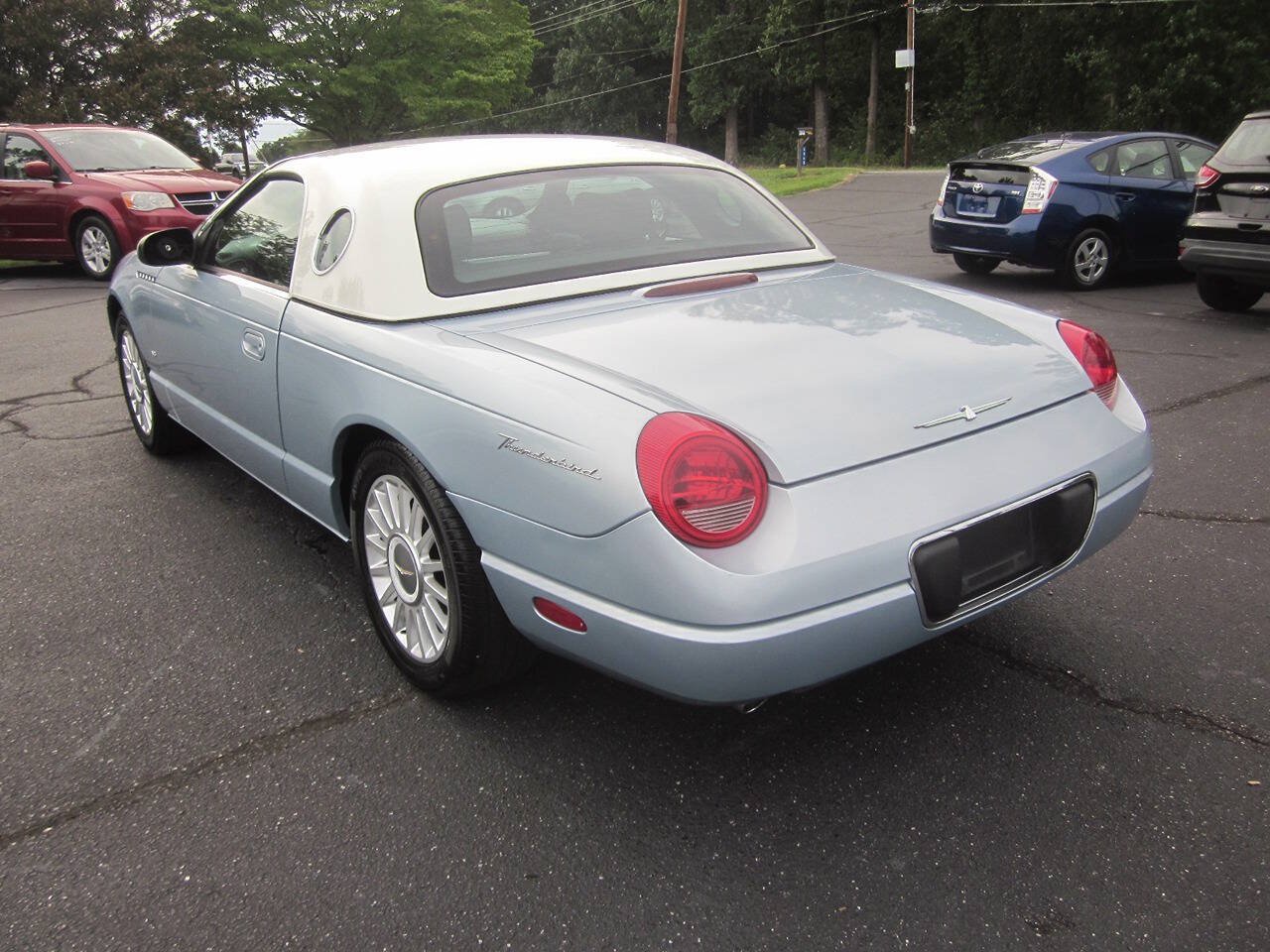 Used 2004 Ford Thunderbird RWD image 8