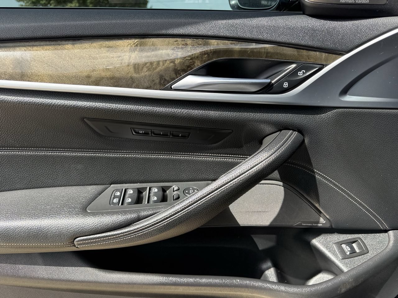 Used 2019 BMW 540i w/ Convenience Package RWD image 22