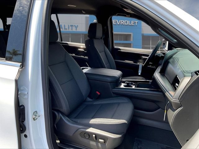 New 2026 Chevrolet Suburban LS AWD/4WD image 12