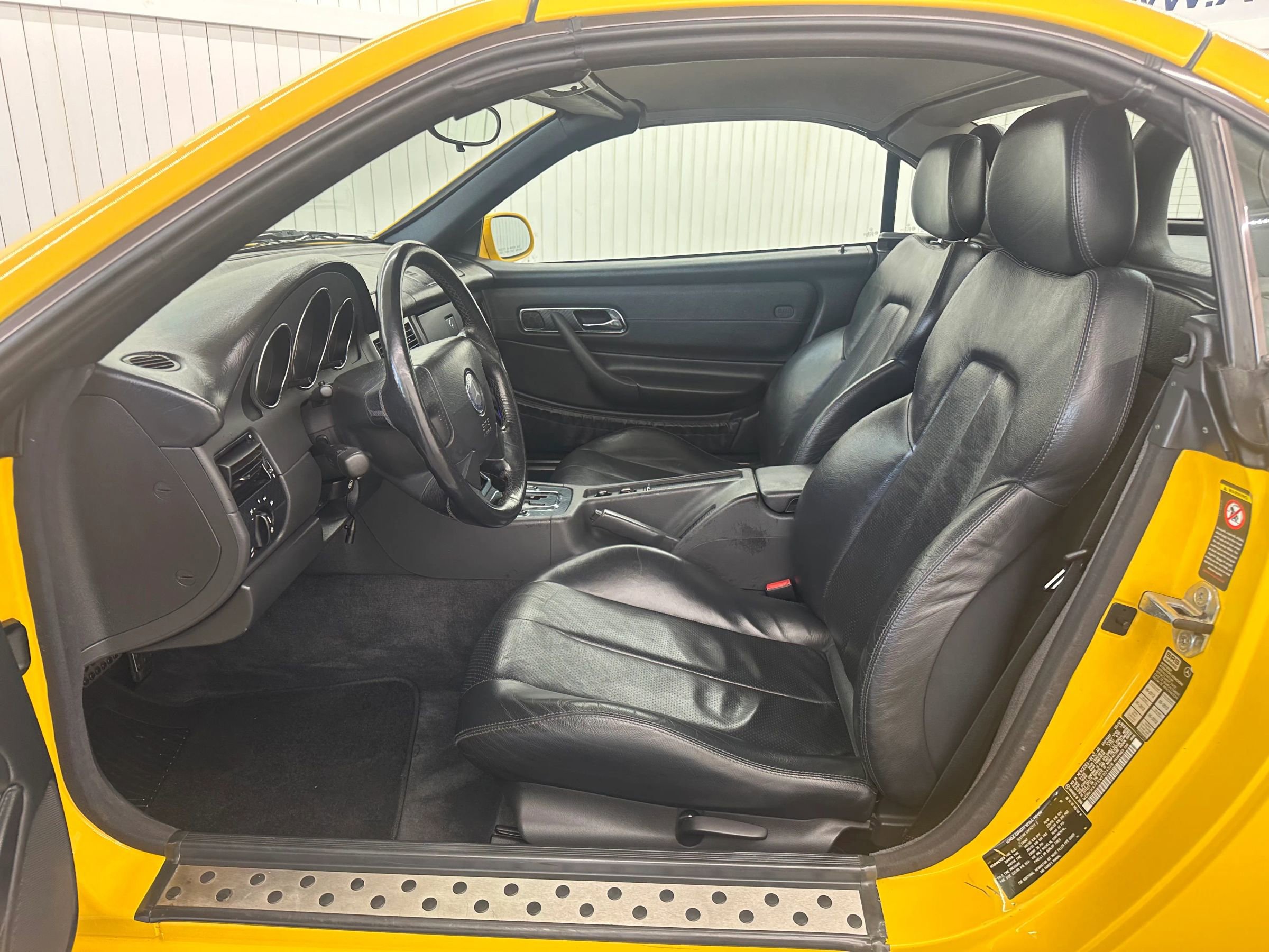 Used 1998 Mercedes-Benz SLK 230 image 10