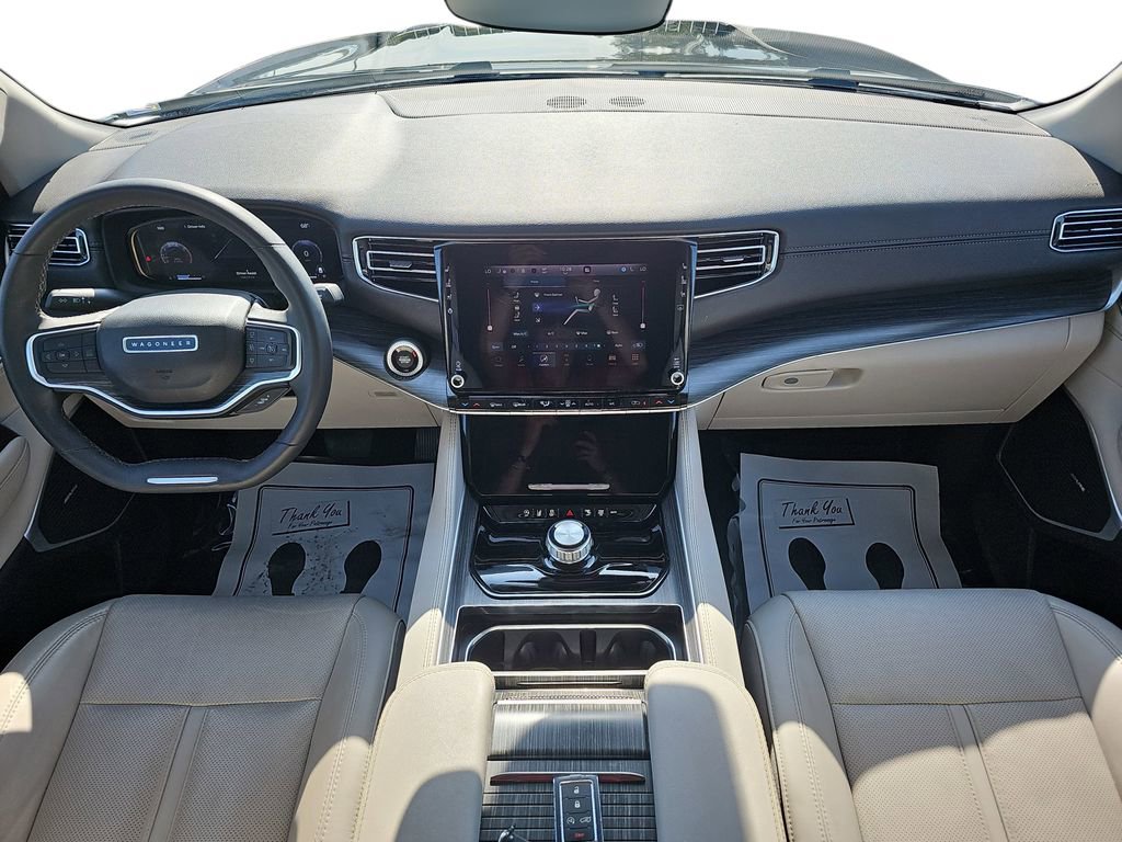 Used 2023 Jeep Wagoneer L Series III image 12