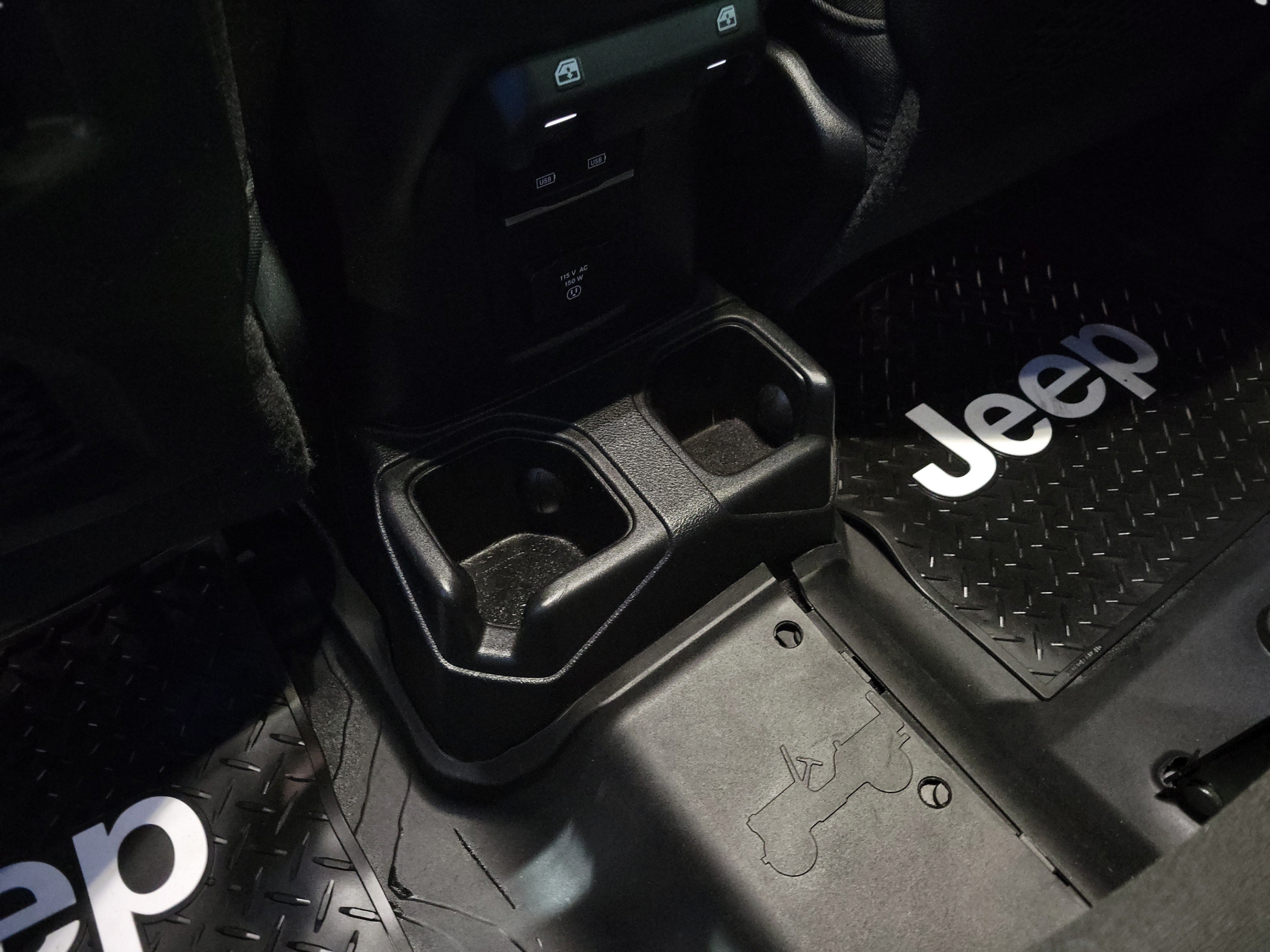 Used 2021 Jeep Wrangler Unlimited Rubicon AWD/4WD image 31