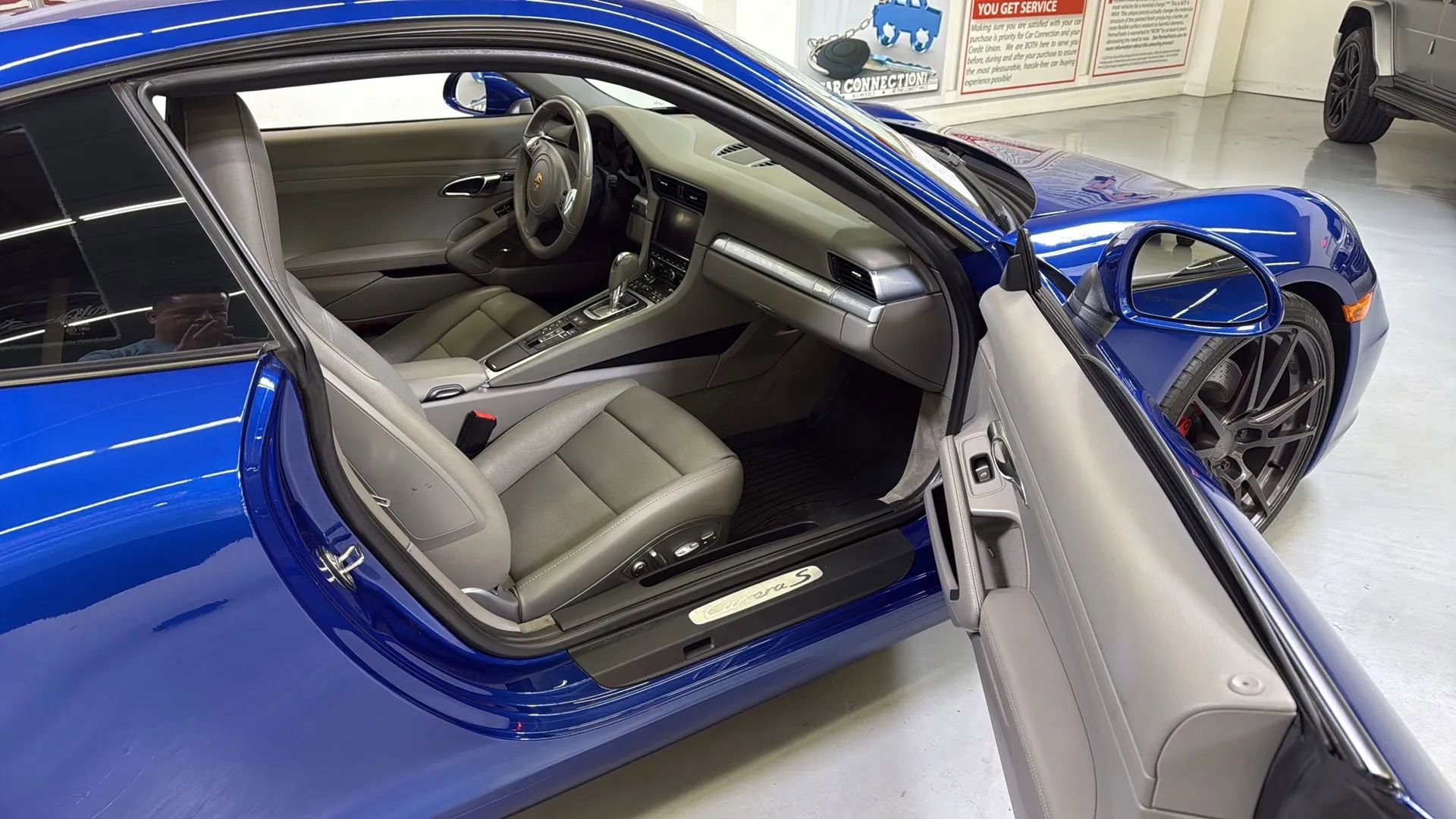 Used 2013 Porsche 911 Carrera S image 11