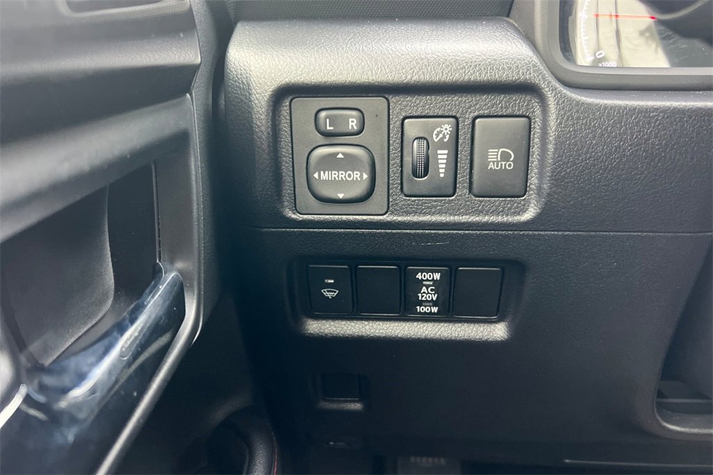 Used 2021 Toyota 4Runner Venture w/ Moonroof Package image 32