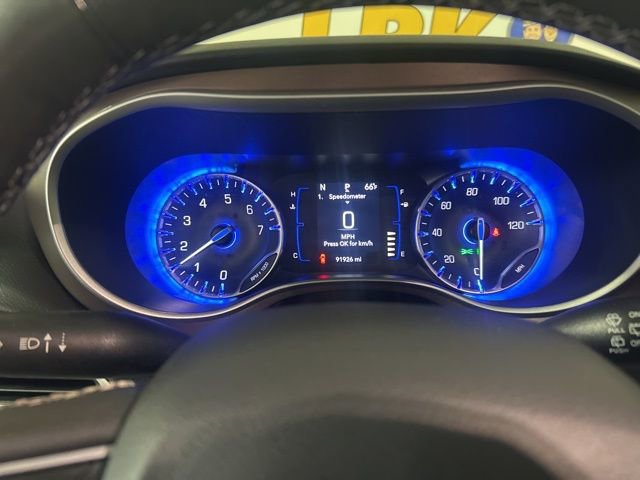 Used 2023 Chrysler Voyager LX FWD image 17