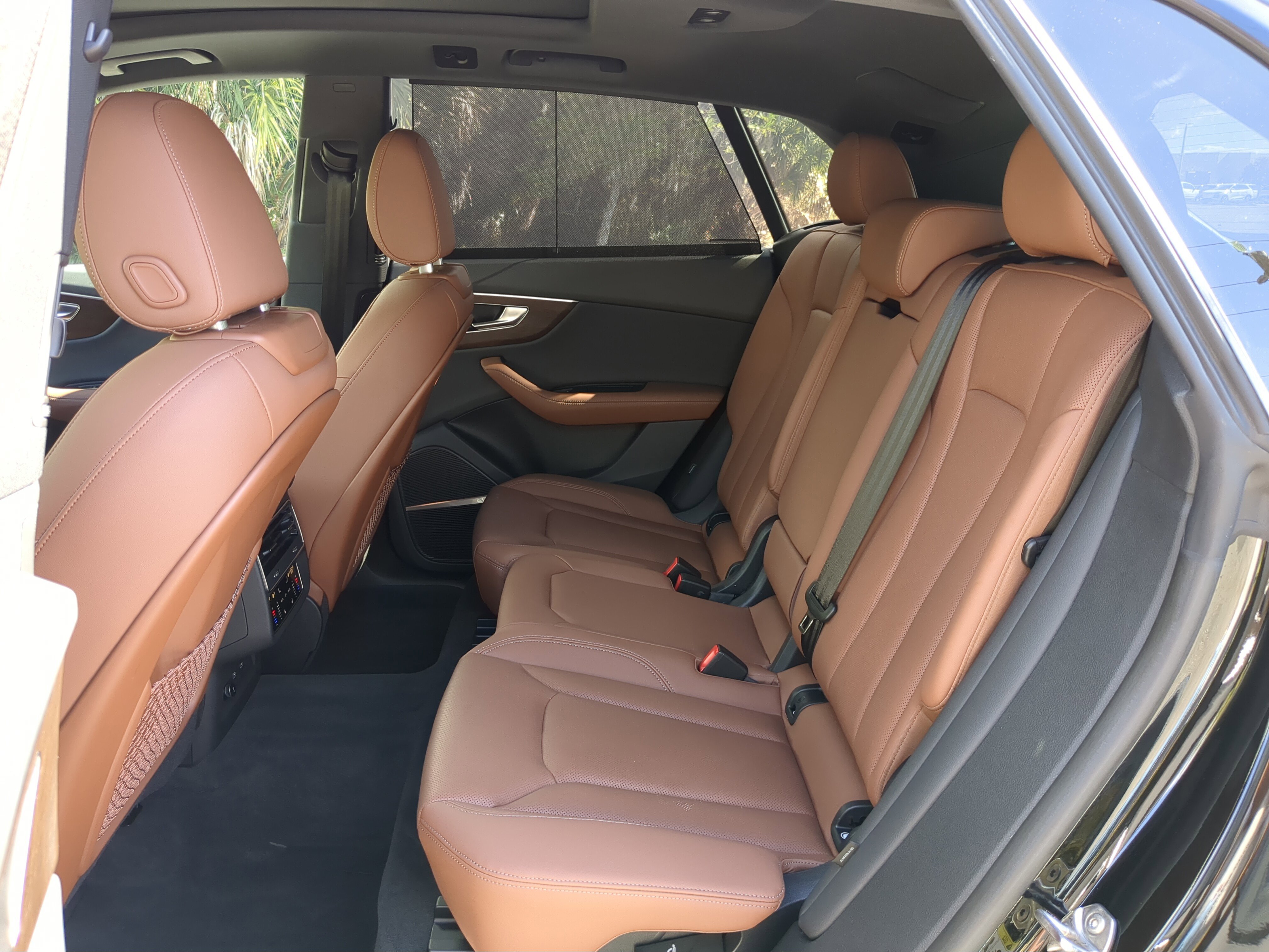 Used 2025 Audi Q8 Premium Plus w/ Premium Plus Package image 17