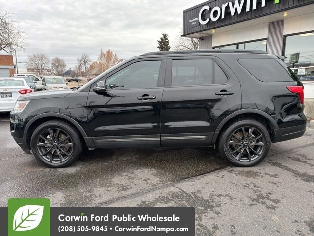 Used 2018 Ford Explorer XLT w/ Equipment Group 202A image 8