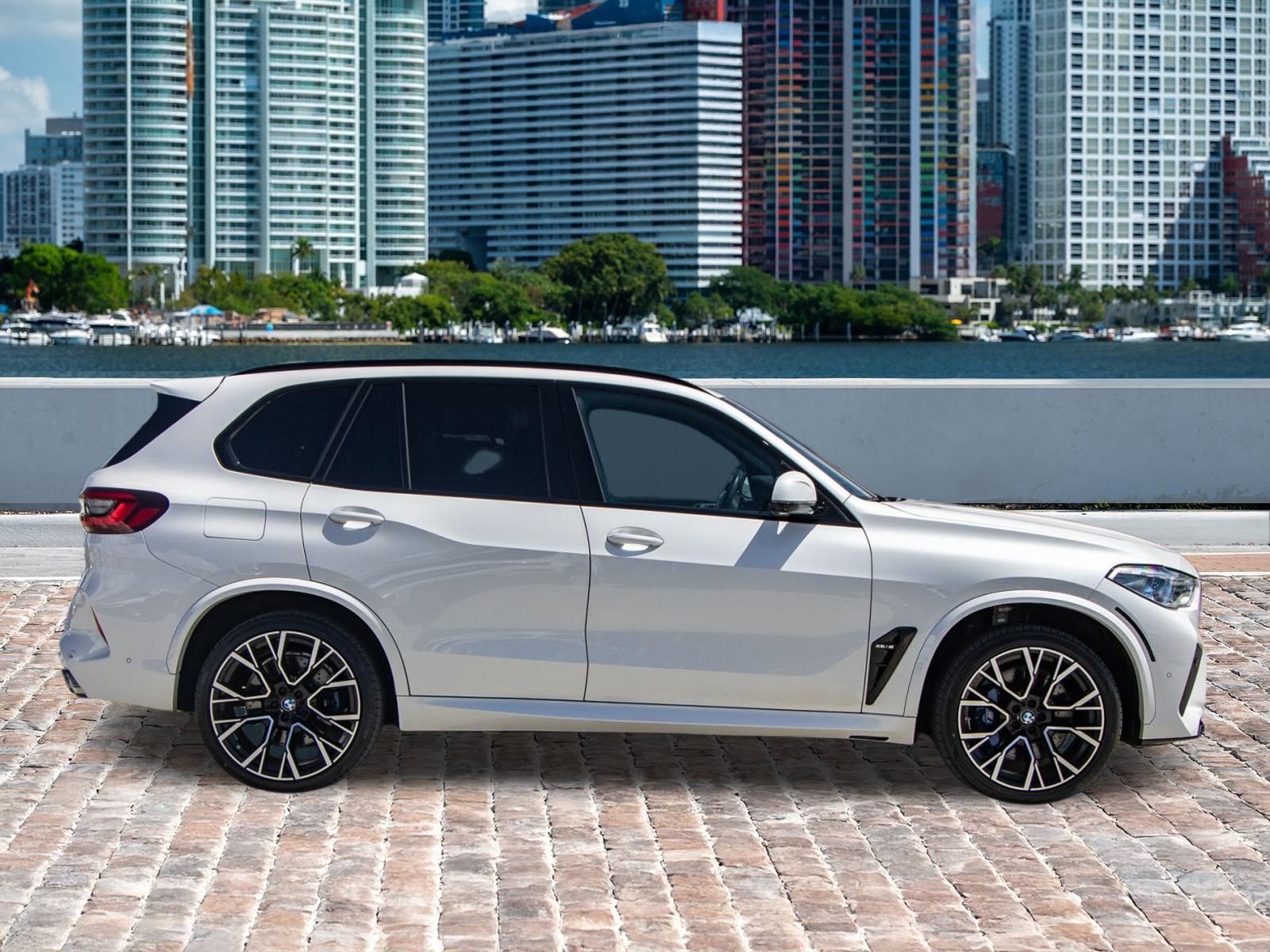 Used 2021 BMW X5 M w/ Executive Package image 4